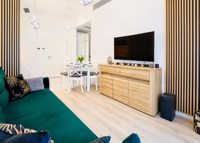 Shellter, Sun & Snow * Rogowo (Gryfice)